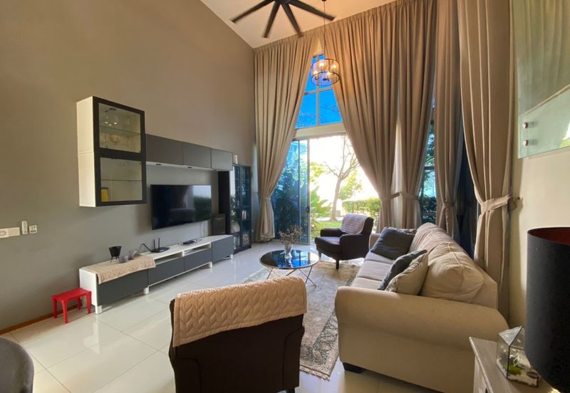 Symphony Hills Schubert