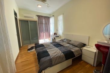 Symphony Hills Schubert