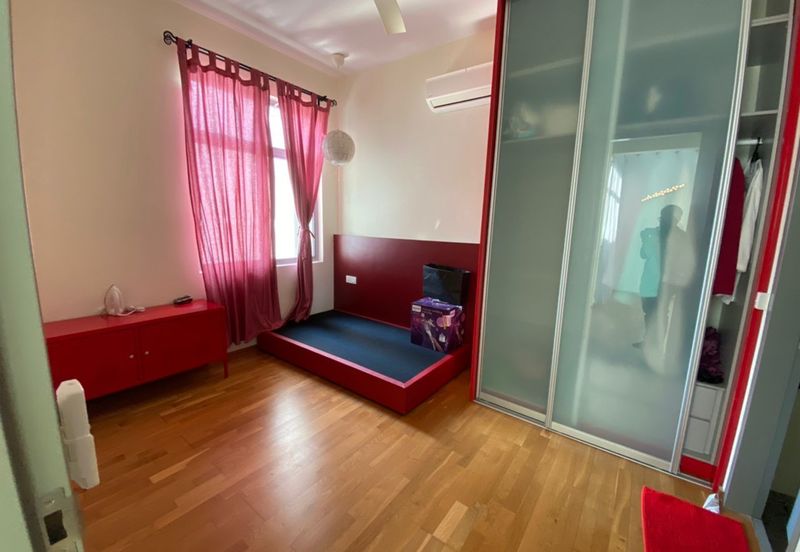 Symphony Hills Schubert