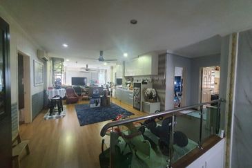 KGSAAS Golf Club, Seksyen 13