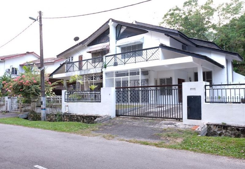 Freehold. Not facing other house. Taman Melawati. 