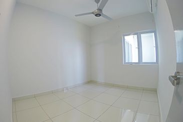 Aurora Residence @ Lake Side City