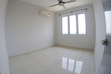 Aurora Residence @ Lake Side City