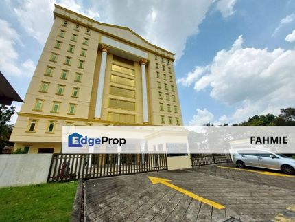 Freehold. Office building. Taipan Business Centre. Subang Jaya. , Selangor, Subang Jaya