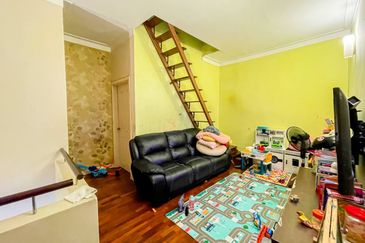 Fully renovated. Freehold. Tropika 2. Bukit Jelutong.