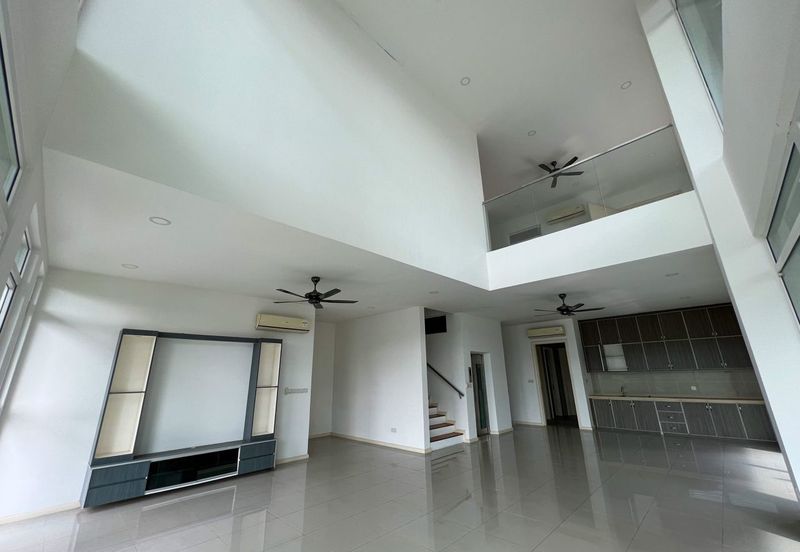 Rafflesia @ The Hill