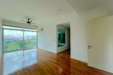 Rafflesia @ The Hill