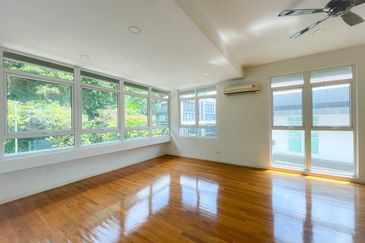 Rafflesia @ The Hill