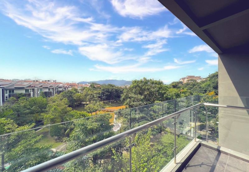 Rafflesia @ The Hill