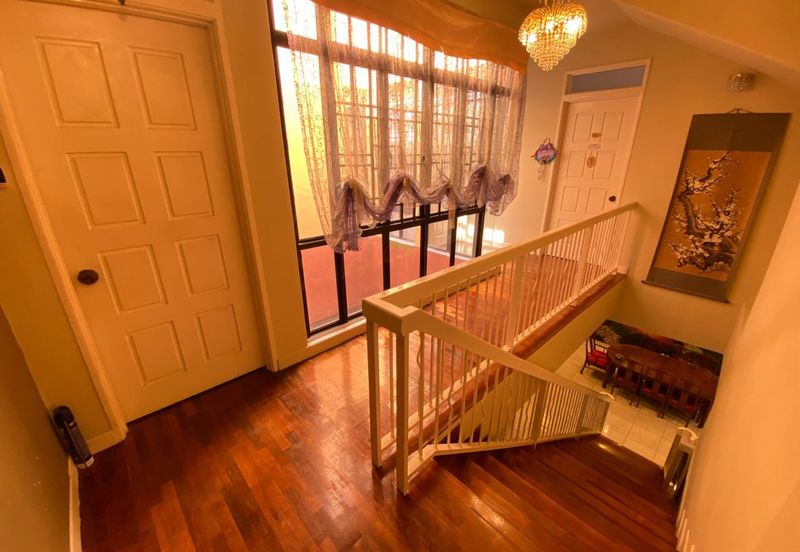 Corner lot. Jalan Birai. Bukit Jelutong. 