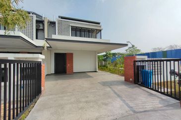 Elmina Green One @ City of Elmina