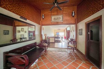 Freehold. Taman Melawati. 