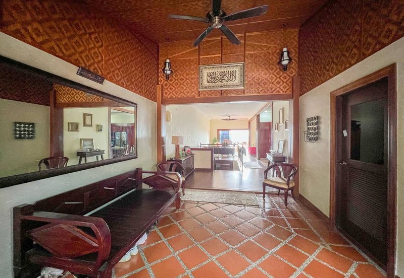 Freehold. Taman Melawati. 