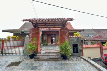 Freehold. Taman Melawati. 