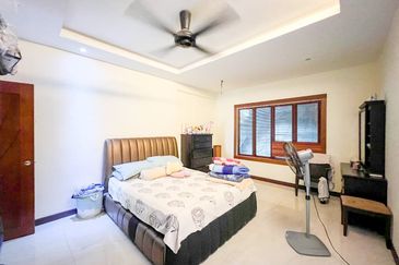 Freehold. Taman Melawati. 