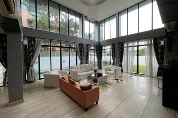 Modern design bungalow with pool. Non bumi lot. Titiwangsa. 