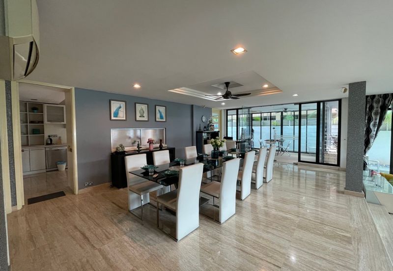 Modern design bungalow with pool. Non bumi lot. Titiwangsa. 