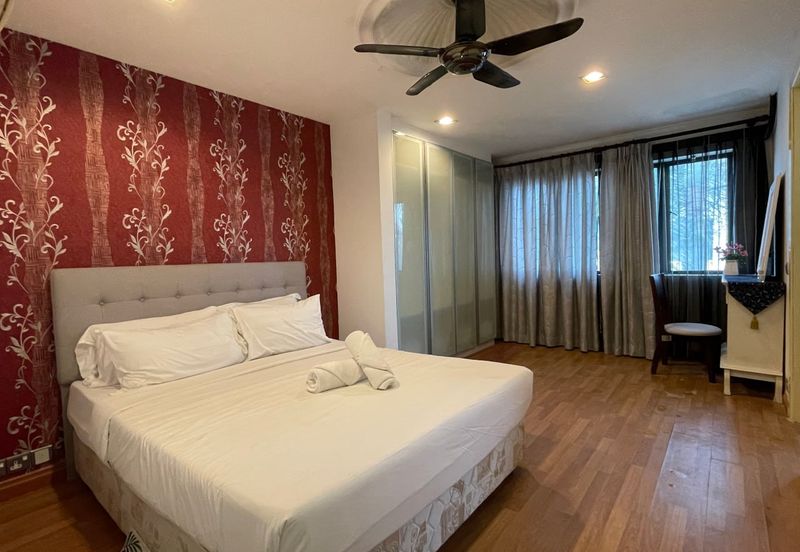 Modern design bungalow with pool. Non bumi lot. Titiwangsa. 