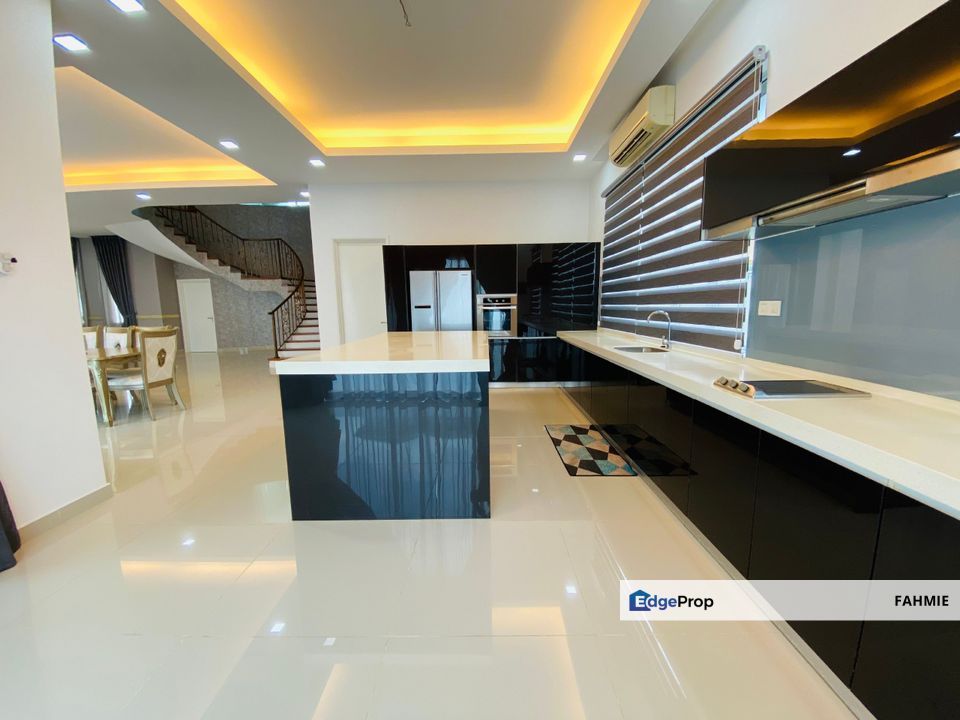 Freehold. Private pool. Ukay Seraya. Ampang. , Selangor, Ulu Kelang