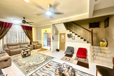 Freehold. Bukit Subang. Shah Alam. 