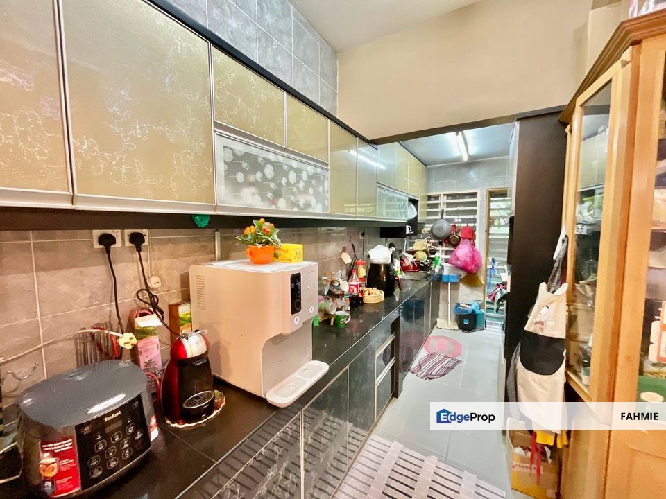 Freehold. Bukit Subang. Shah Alam. , Selangor, Bukit Subang