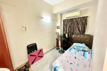 Freehold. Bukit Subang. Shah Alam. 