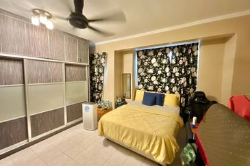 Freehold. Bukit Subang. Shah Alam. 