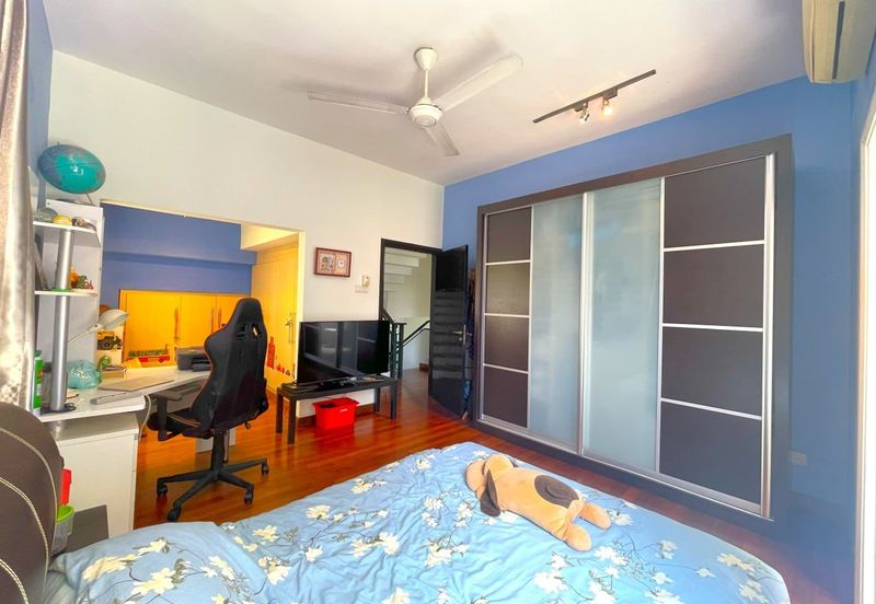 Changkat Kiara Surya