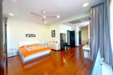 Changkat Kiara Surya