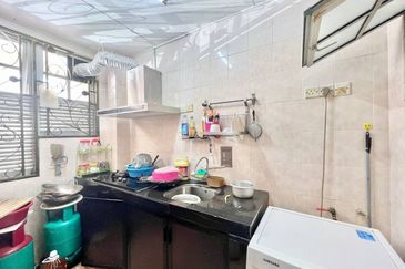 Jalan Presint 9B1/13