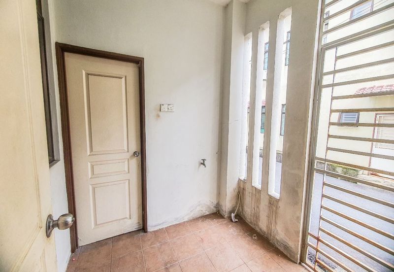 Perdana College Heights