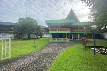 Kampung Datuk Keramat