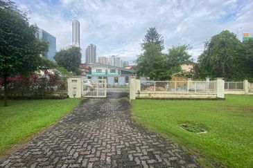 Kampung Datuk Keramat