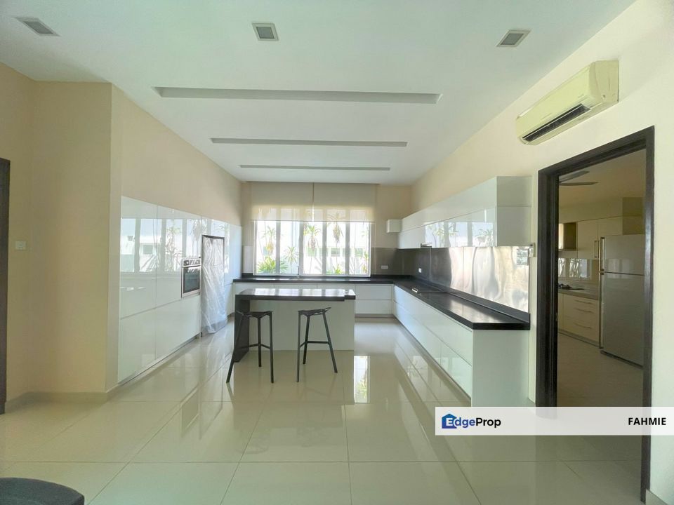 Private pool. Freehold. Ukay Seraya. Ampang. , Selangor, Ulu Kelang