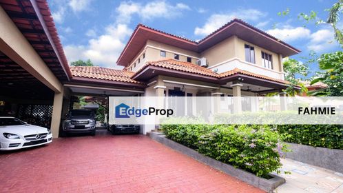 Fully renovated with private pool. Freehold. Laman Ara. Ara Damansara., Selangor, Ara Damansara