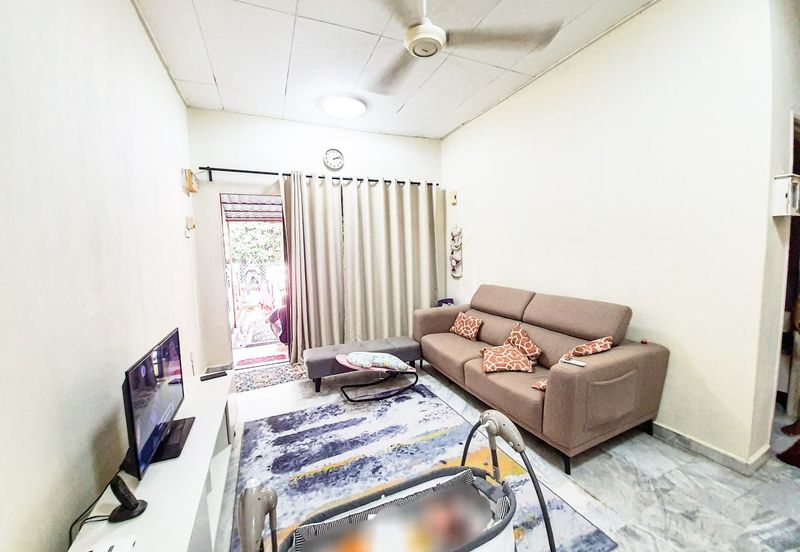 Bandar Tun Hussein Onn