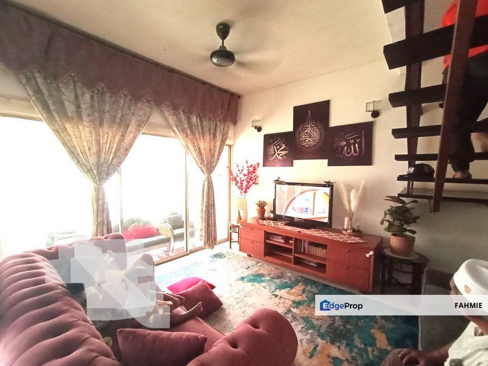 Facing playground. Non bumi lot. Taman Ampang Indah. Ampang. , Selangor, Ampang