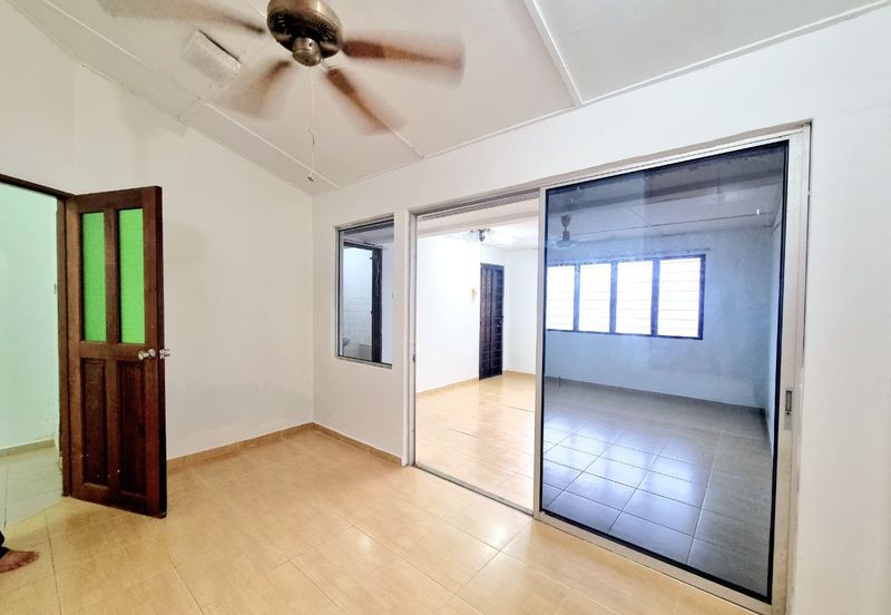 Not facing other house. Freehold. Taman Melawati. Kuala Lumpur. 