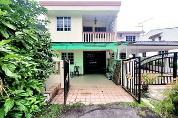 Not facing other house. Freehold. Taman Melawati. Kuala Lumpur. 