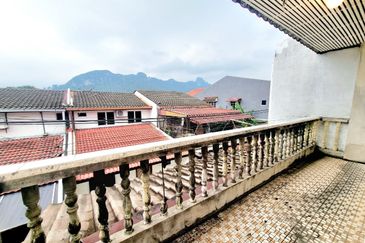 Not facing other house. Freehold. Taman Melawati. Kuala Lumpur. 