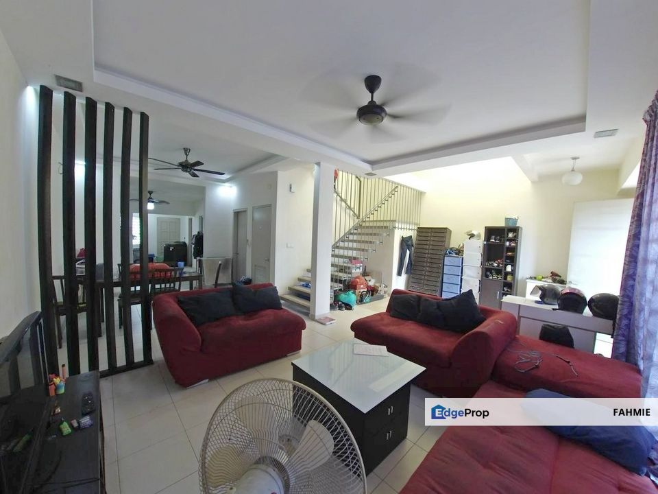 Not facing other house. Freehold. Timur @ Enstek. Bandar Enstek. Nilai. , Negeri Sembilan, Seremban