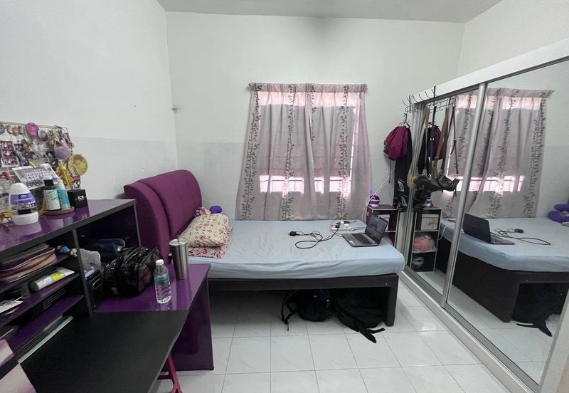 Corner lot. Not facing other house. Subang Bestari. Shah Alam. 