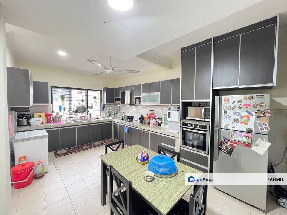 Fully renovated. Freehold. Seksyen 6. Bandar Bukit Mahkota. Bangi. , Selangor, Bangi