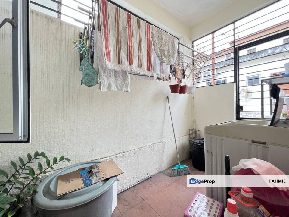 Fully renovated. Freehold. Seksyen 6. Bandar Bukit Mahkota. Bangi. , Selangor, Bangi