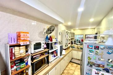 Fully renovated. Freehold. Taman Melawati. 