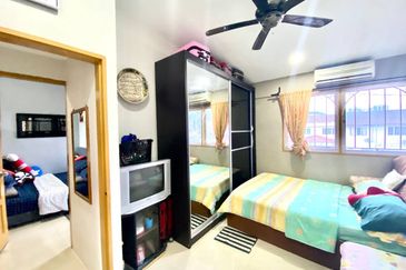 Fully renovated. Freehold. Taman Melawati. 