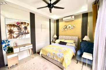 Fully renovated. Freehold. Taman Melawati. 