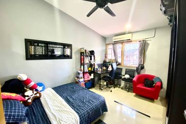 Fully renovated. Freehold. Taman Melawati. 