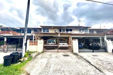 Fully renovated. Freehold. Taman Melawati. 