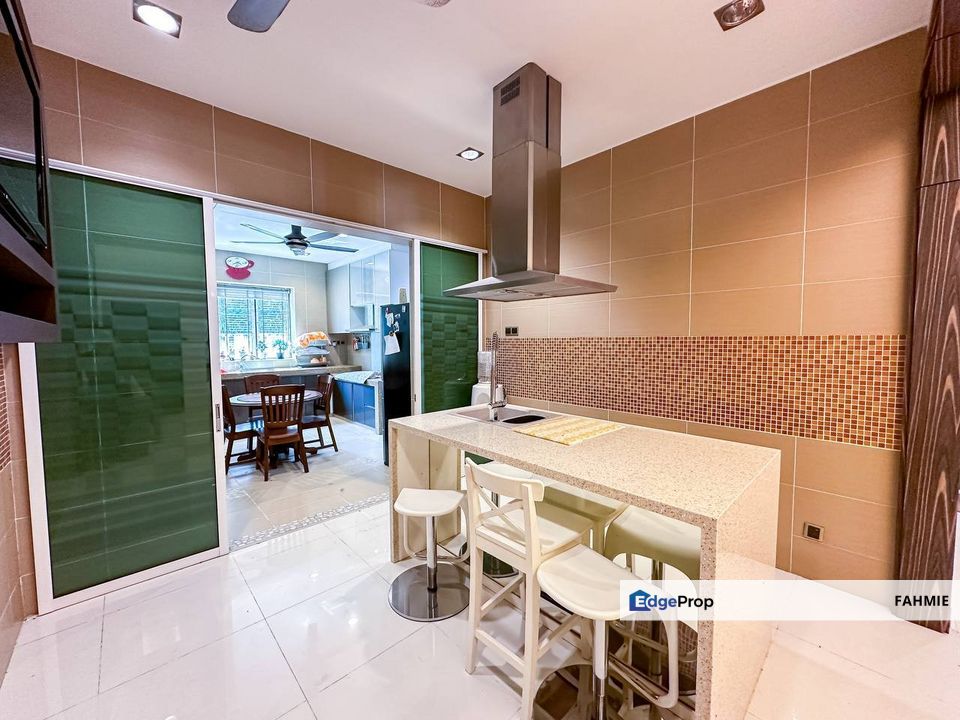 Corner lot. Fully renovated. Freehold. Taman Mutiara Gombak 2. Gombak. , Kuala Lumpur, Gombak